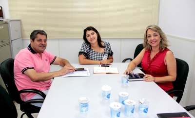 HBU, Prefeitura de Pompeia e Santa Casa oficializam parceria