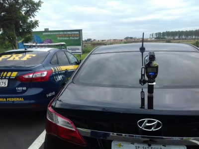 Motorista com CNH suspensa e flagrado a 170 km/h na BR 153