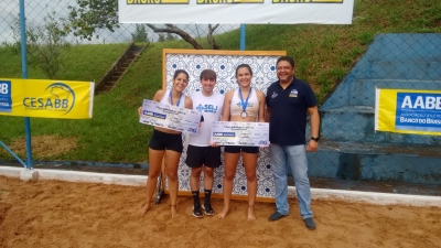 EVB/SELJ/Marília conquista terceiro lugar em  torneio de vôlei de areia