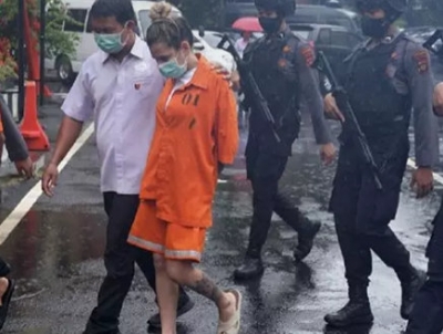 Brasileira presa na Indonésia pode ser condenada à pena de morte