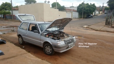 Universitária tem carro furtado e só fica sabendo pela Polícia Militar. Menor acaba detido