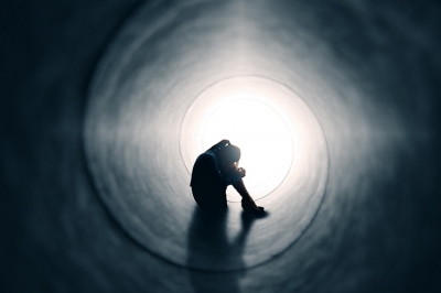 Existe diferença: É depressão ou só tristeza? Veja como identificar