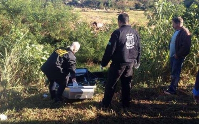 Mulher e cão morrem em acidente. Marido fica em estado grave