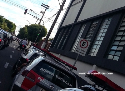 Vizinha ajuda PM a prender criminoso