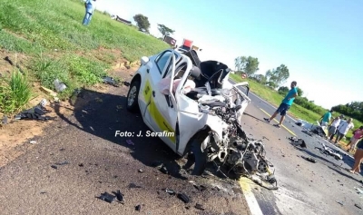Acidente entre carreta e carro faz uma vítima fatal na BR-153