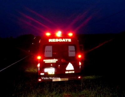 Jovem de 20 anos morre em capotamento