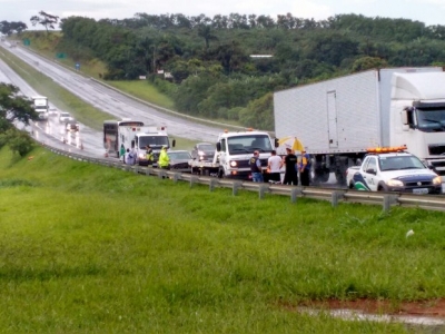 Pai e filho morrem atropelados em rodovia