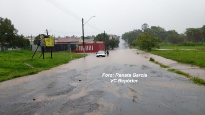 Temporal atinge Marília e causa alagamentos