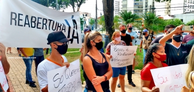 Com autorização, comércio de Marília reabre as portas, mas aos poucos