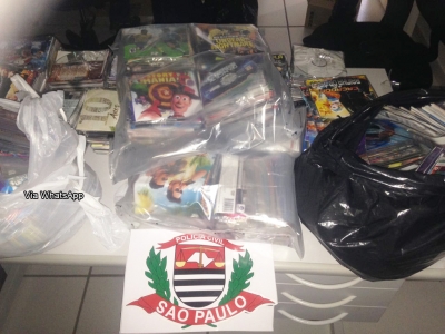 DIG faz apreensões no camelódromo