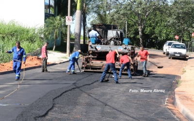 Prefeitura conclui obra de recuperação da alça de acesso à Zona Sul