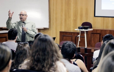 Unimar inicia aulas de pós-graduação com palestra de Coach. Inscrições ainda estão abertas