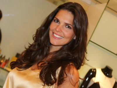 Daniella Sarahyba fez dieta para exibir corpão na Grécia