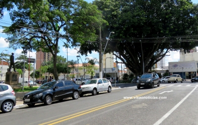 Licenciamento para veículos com placa final 9 termina nesta quinta