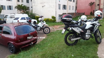 Casal e homem são presos pela PM por tráfico de drogas na zona sul