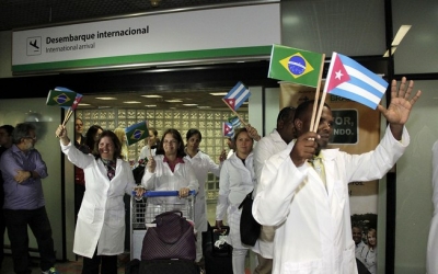 Brasil fecha envio de mais 950 médicos cubanos