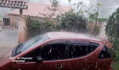 Calor provoca chuva de granizo na região