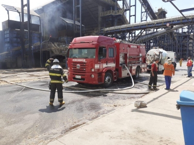 Incêndio em usina mobiliza equipes do Corpo de Bombeiros em Lins