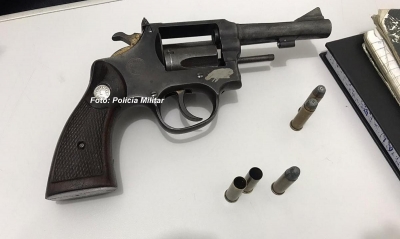 Homem, defende esposa de possível agressão atira e acaba preso pela PM