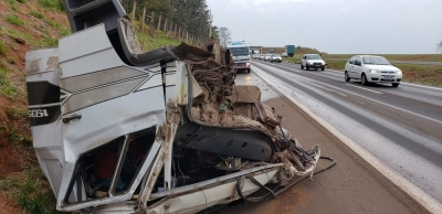 Acidentes em rodovia envolvem caminhões na manhã desta quinta-feira
