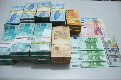 Lavagem de dinheiro: Polícia Civil faz operação