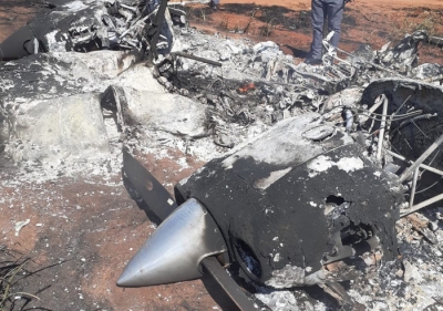 Avião encontrado em canavial ​pode ter sido ​incendiado após fugir de caça da FAB