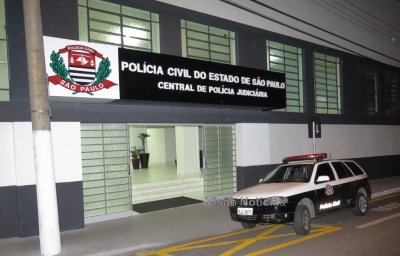 Jovem pede ajuda para recuperar moto furtada