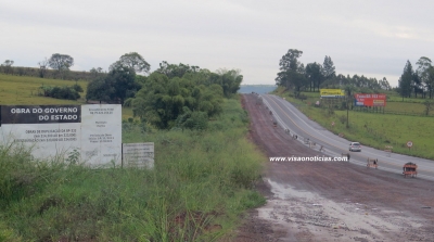 Alckmin promete retomar obras da SP-333 