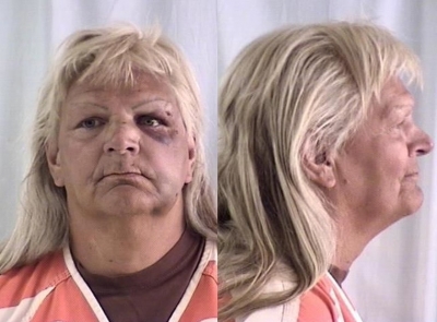 Americana rouba banco pois queria voltar para a cadeia 