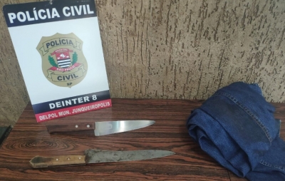 Homem mata esposa a facadas e deixa bilhete para os filhos