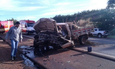 Acidente grave na região deixa vítimas presas nas ferragens