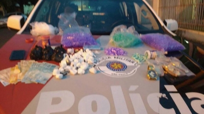 Força Tática apreende grande quantidade de drogas na região