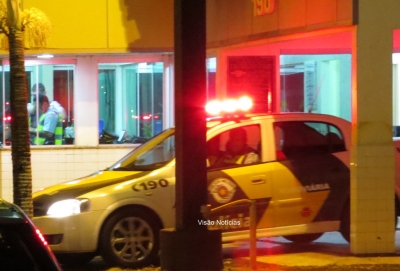 Motorista é refém por 4 horas e tem carga roubada