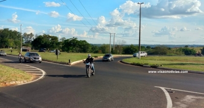 Motociclista sofre acidente na SP-294, em Marília
