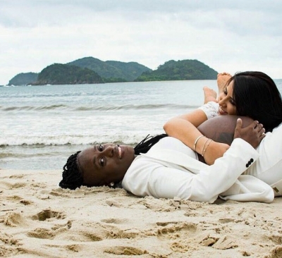 Neném mostra o barrigão de gravidez; "A Valentina está chegando" 