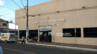 Governo suspende exames de trânsito. Cartório Eleitoral fecha as portas e missas são suspensas