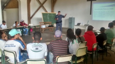 PM realiza atividade ambiental na região