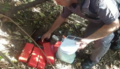 PM apreende 153kg de maconha e 2kg de cocaína na Vila Barros