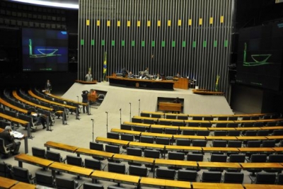 CPI da Petrobras e reforma política devem movimentar Câmara