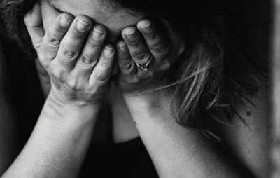 Mulher usa faca para se defender e marido morre após recusar atendimento médico 