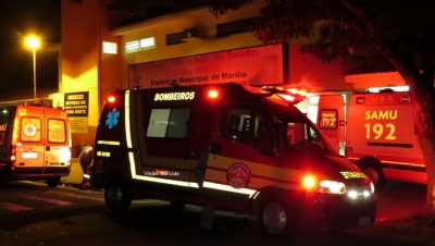 Homem apanha de travesti na XV de Novembro