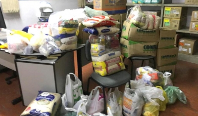 Alunos de Logística da ETEC Devisate doam mais alimentos à Gota de Leite