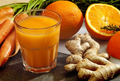 Que delícia! Emagreça com este suco de laranja e gengibre