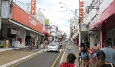 Comércio varejista na região de Marília cria 621 novos empregos em um ano