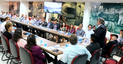 Desenvolvimento estratégico: prefeito participa de reunião na ACIM