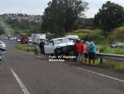 Acidente no Contorno deixa dois feridos