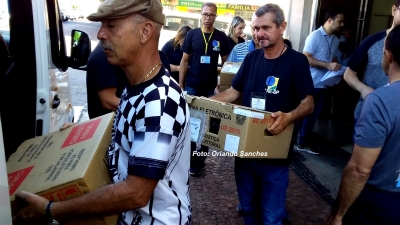 Urnas eletrônicas de Marília são entregues aos locais de votação