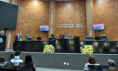 Coordenador do Programa de Pós-graduação em Direito da Unimar recebe homenagem