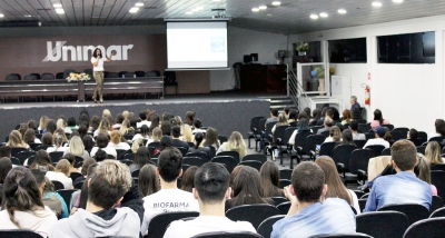 Acadêmicos dos cursos de Biomedicina e Farmácia recebem profissionais de renome na Semana de Estudos