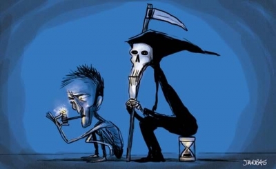 Homem vai fumar crack com "amigo" e perde o carro